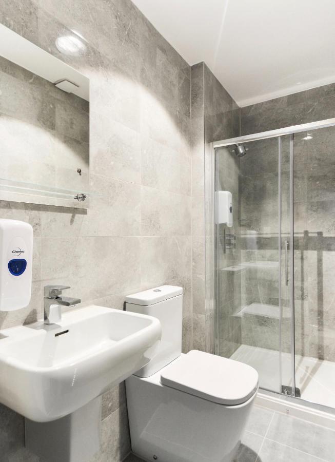 Green View Hotel Near Дартфорд Екстериор снимка
