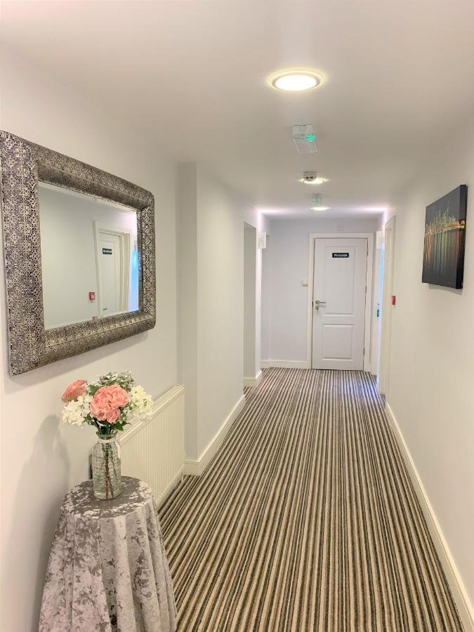 Green View Hotel Near Дартфорд Екстериор снимка